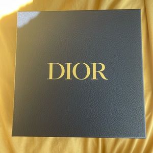 CHRISTIAN DIOR box